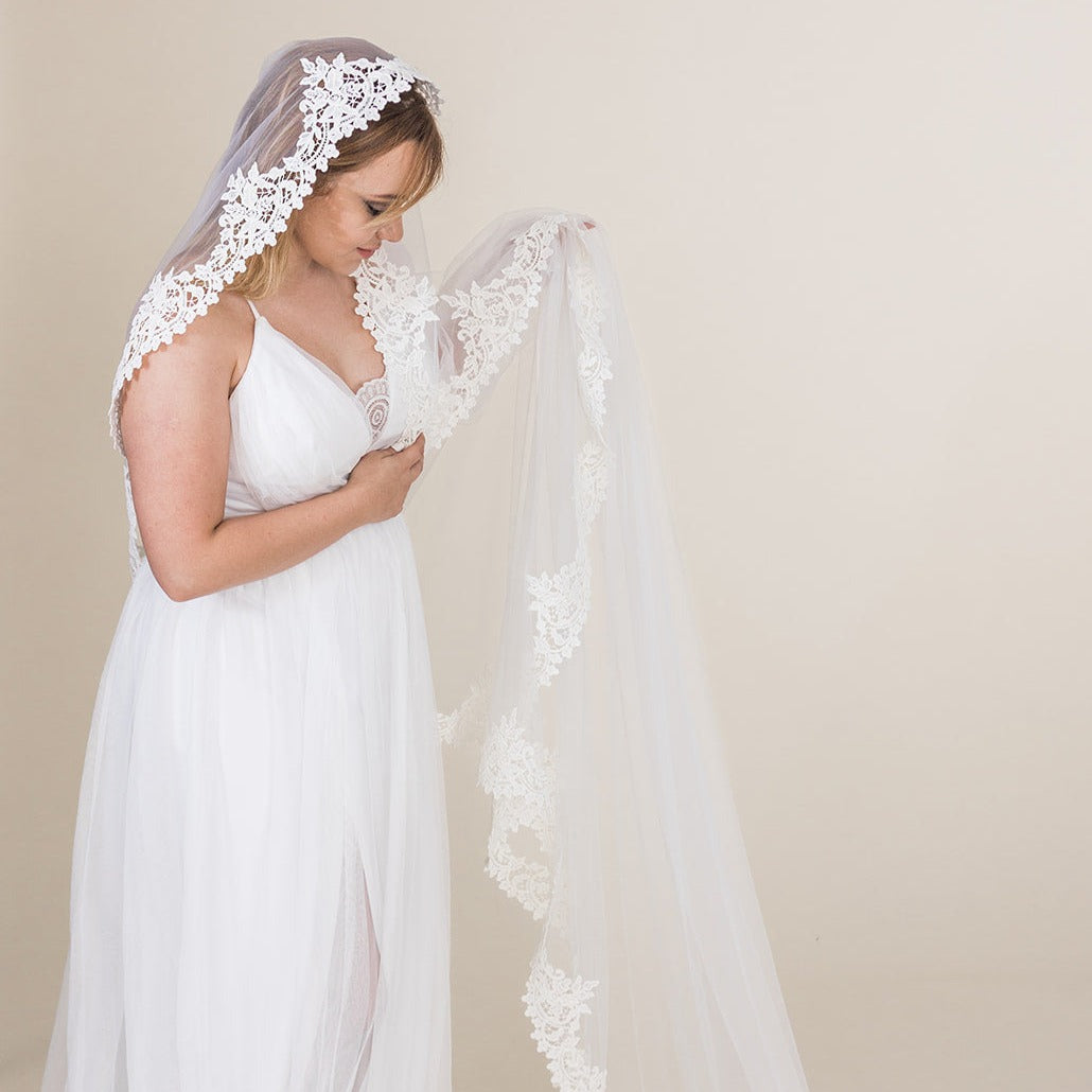 Camila Ivory Veil With Lace Edge  The Mantilla Co – The Mantilla Company